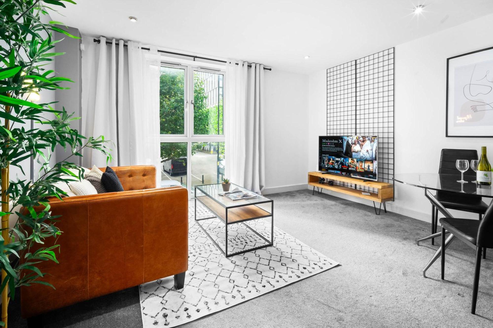 Birmingham City Centre Deluxe Apartment - Secure Parking 36C ภายนอก รูปภาพ
