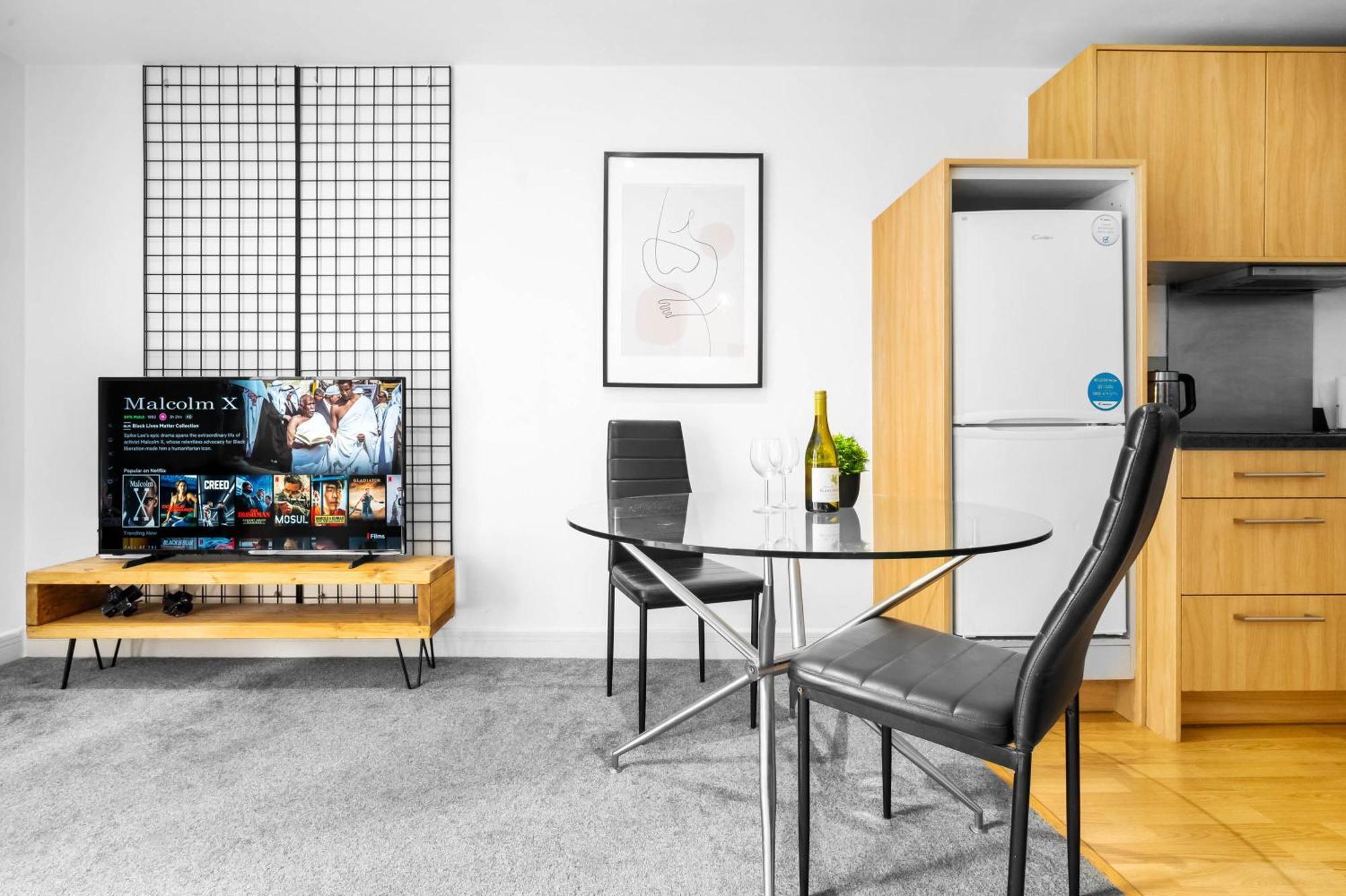 Birmingham City Centre Deluxe Apartment - Secure Parking 36C ภายนอก รูปภาพ